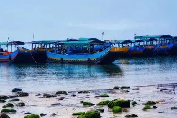 廣西京族三島<a href='http://www.jxcs168.com/' target=_blank>旅游攻略</a>