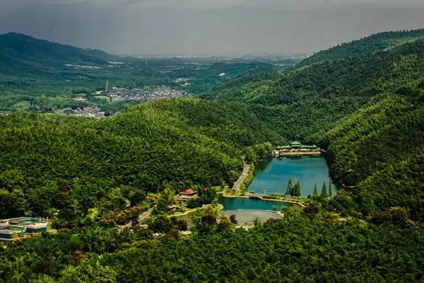 宜興<a href='/jingdian/82215' target=_blank>竹海風(fēng)景區</a>一日游<a href='/lvyougonglue/' target=_blank>旅游攻略</a>